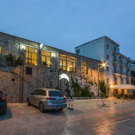 B&B Al Molo Peschici Exterior photo